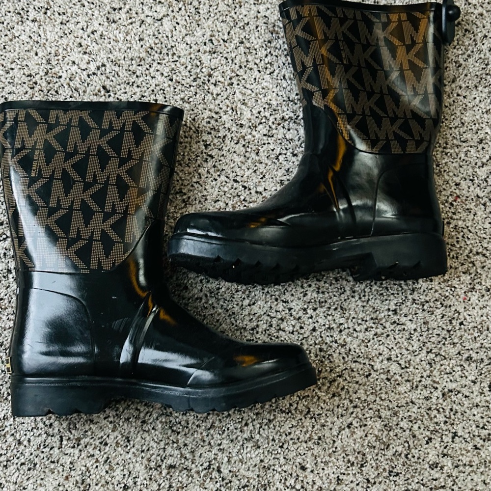 Michael Kors Black and Brown Logo Rain Boots